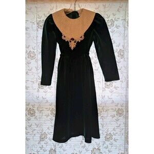Vintage Rare Editions Big Girl's Green Velvet Dress Holiday Christmas Size 8-10